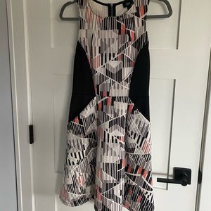 Sleeveless Patterned Dress